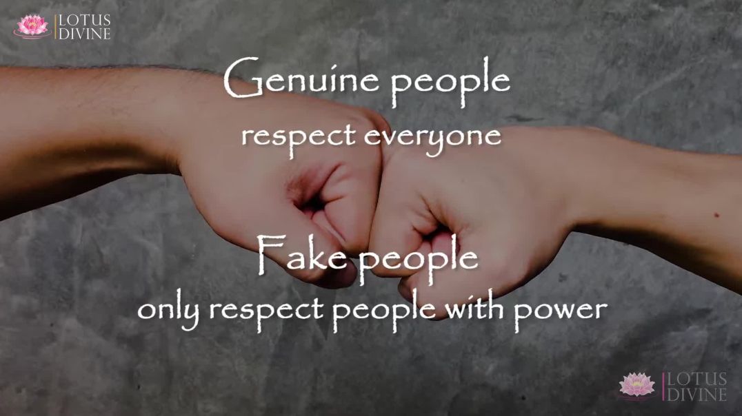 ⁣8 Signs Of Fake Nice People You Need To Be Aware Of