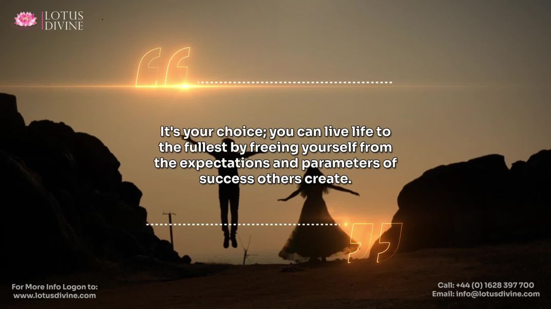 ⁣It's your choice; you can live life to the fullest by freeing yourself from the expectations an